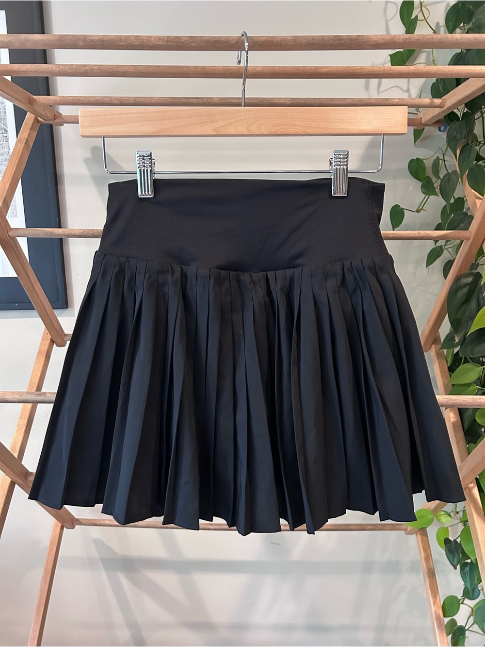 all in motion Black Pleated Circle Skirt